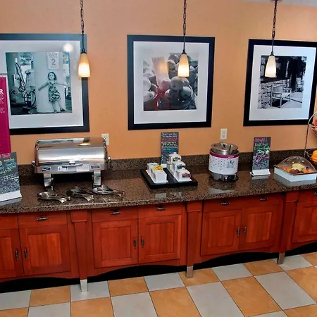 Hampton Inn Evanston-2