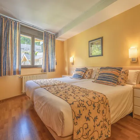 Apartaments Del Meligar-2