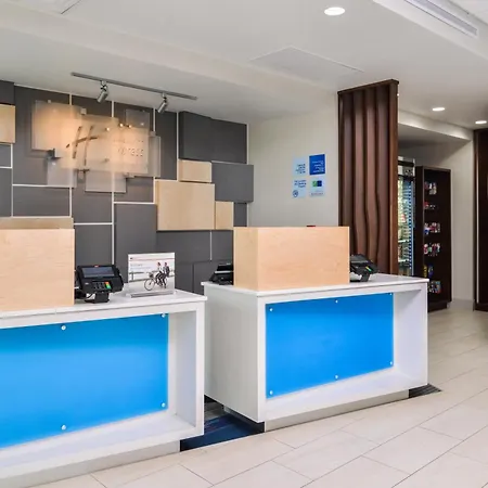 Holiday Inn Express & Suites - Siloam Springs By Ihg-3