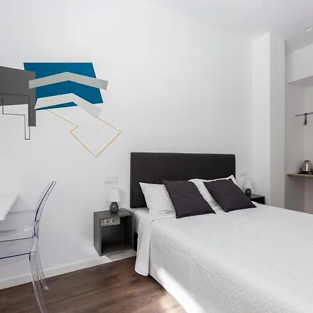 Ronda9 Central Suites-3