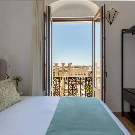 Coliseum Boutique Apartments-3