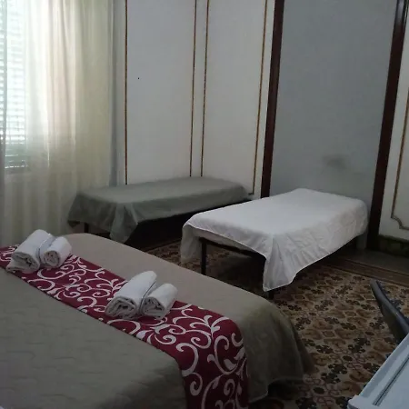 Locami Palermo Centro Rooms-2