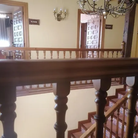 Apartamentos Turísticos Villa y Corte-2