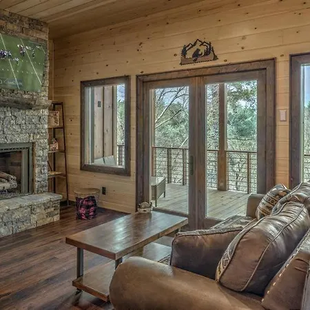Honey Bear Lodge-3