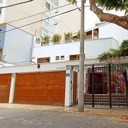 Rainbow Hostel-3