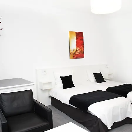Hotel Satellite-2