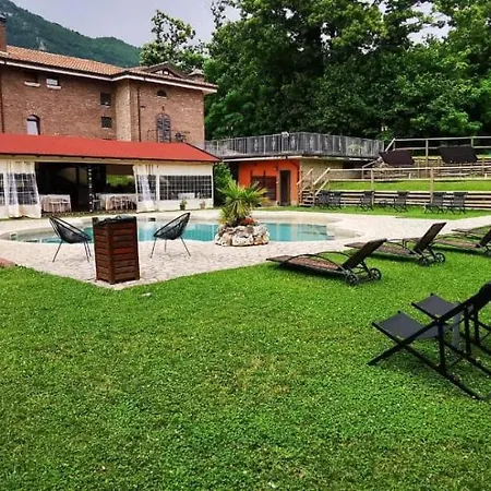 Country House-2
