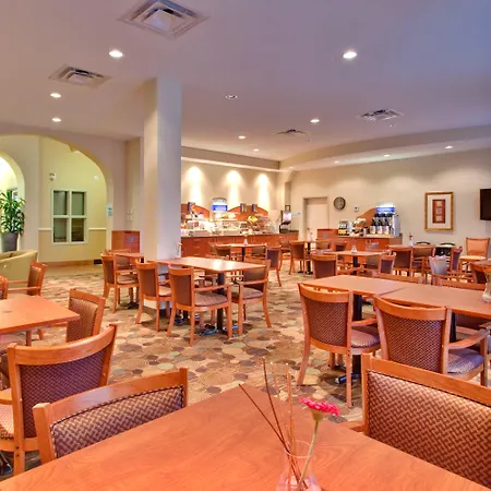 Holiday Inn Express Hotel & Suites-Edmonton South By Ihg-2