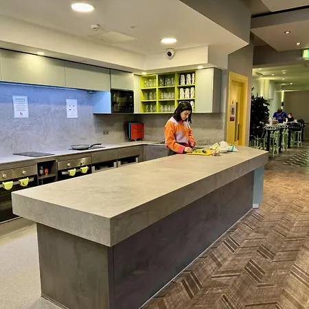 Kinlay Hostel Eyre Square - Best Hostel In Ireland 2025-3