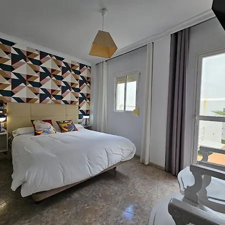 Hostal Luna de Nerja-2