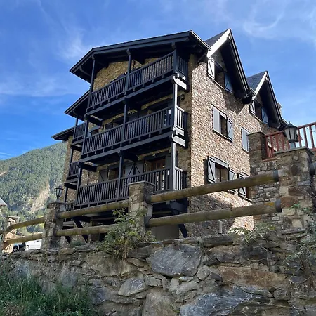 Cases de Canillo-Casa Sant Serni HUT1-7478-2