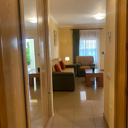 Apartamentos María Del Carmen-2