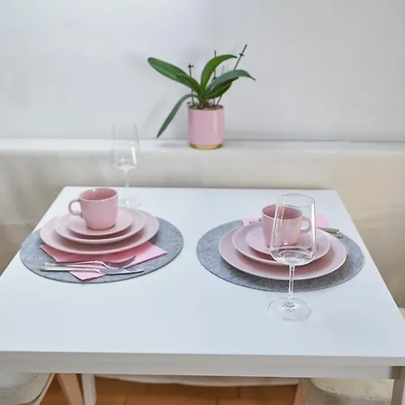 Big Apartment In Guesthouse-2