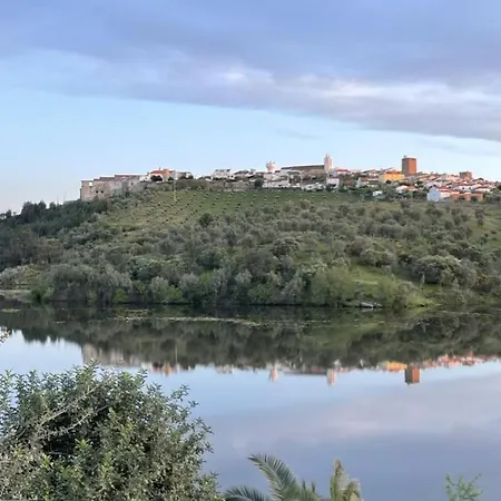 Montes De Charme-2
