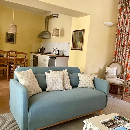 Villa Velleron - Guesthouse in a picturesque village-2