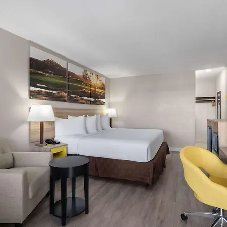 Days Inn By Wyndham Las Vegas Airport Near The Strip-2