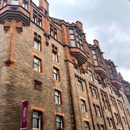 Safestay Edinburgh Cowgate-3