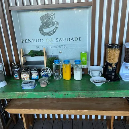 Penedo Da Saudade Suites & Hostel-2