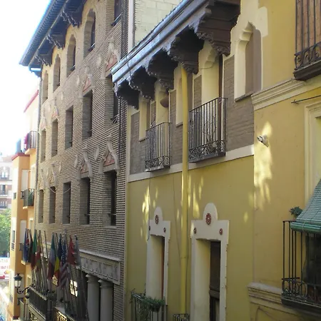 Apartamentos Turísticos Reyes Católicos-3