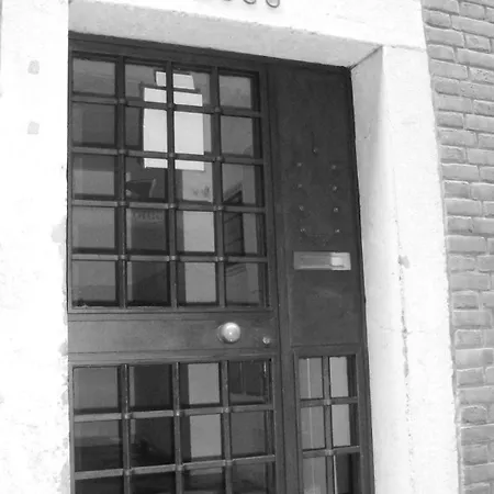 Venice Apartments-3
