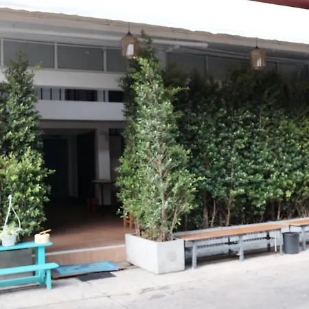Ploy Hostel-2