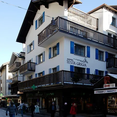 Hotel Garni Testa Grigia-3