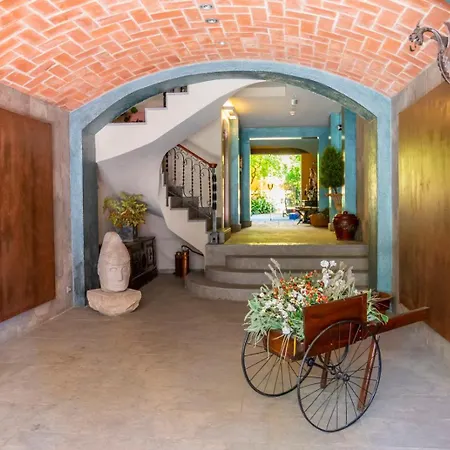Apartaments Suites Sant Jordi-2