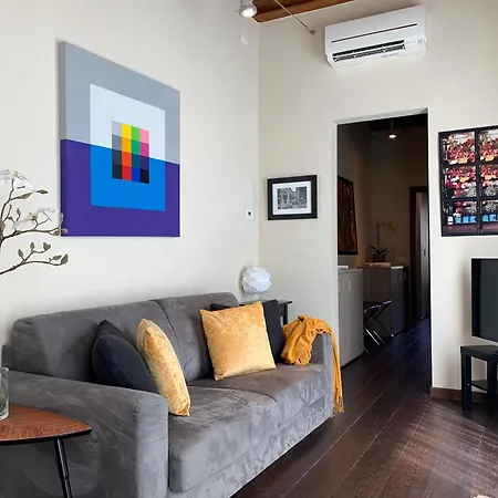 Florence Art Apartments-2