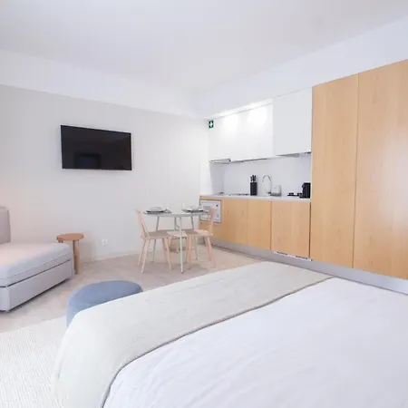 Art Home Apartments I-2