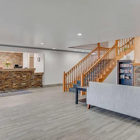 Country Inn & Suites By Radisson, Grand Rapids Airport, Mi-2