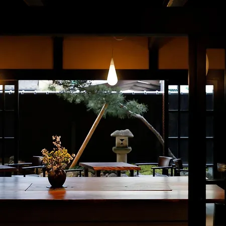 Kyomachiya Ryokan Sakura Urushitei-2
