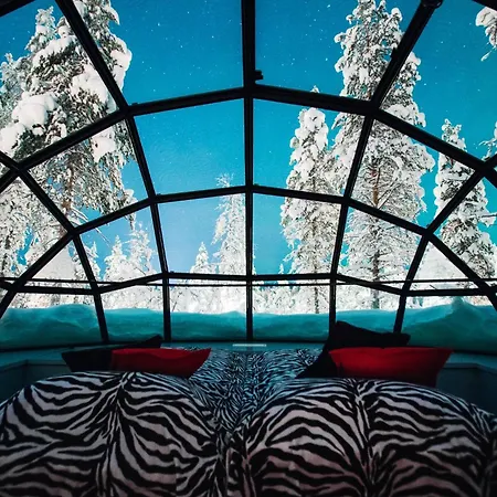 Kakslauttanen Arctic Resort - Igloos And Chalets-3