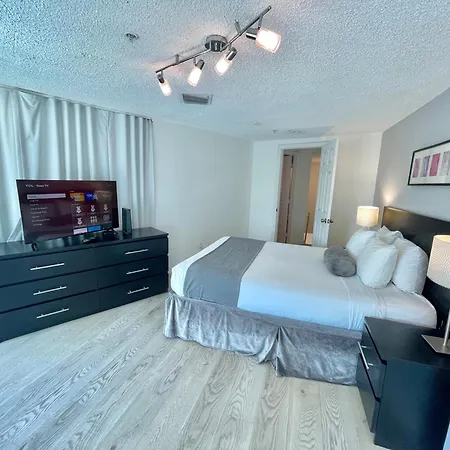 New Point Miami Beach Apartments-3