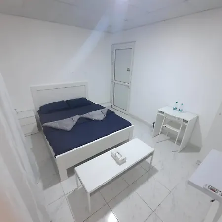 Staycation Full Studio Apartment 0619-2