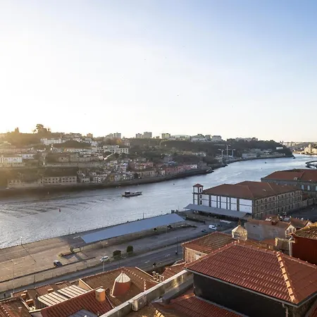 Authentic Porto House-2