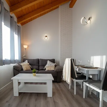 Apartamentos Aranda - La Villa-3