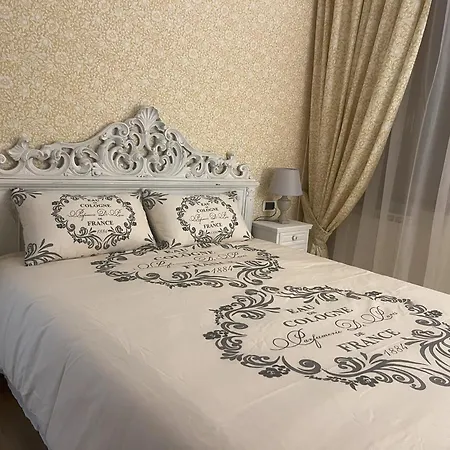 Bed And Breakfast 30-2