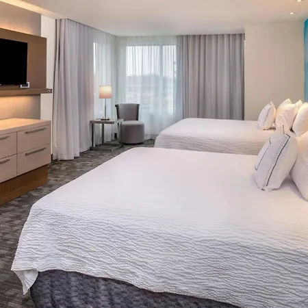 Courtyard By Marriott Detroit Farmington-3