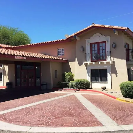 Days Inn By Wyndham Tucson City Center-2