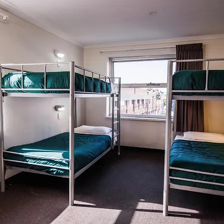 Yha Adelaide Central-2