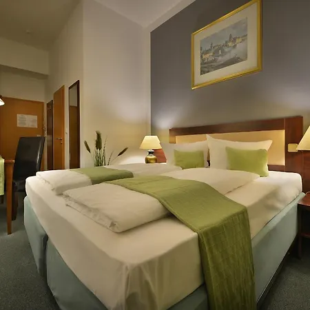 Prague Season Hotel-3