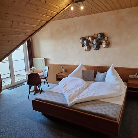 Hotel Klett B&B-3