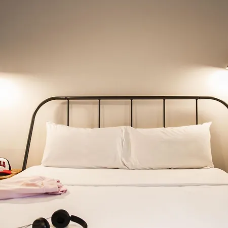 Room Ventura-3