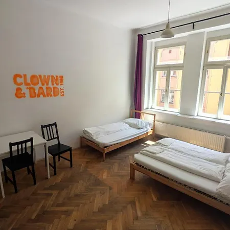 Clown And Bard Hostel-2