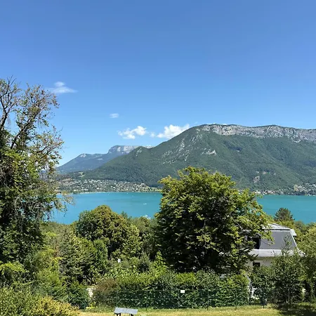 Auberge de Jeunesse HI Annecy-2