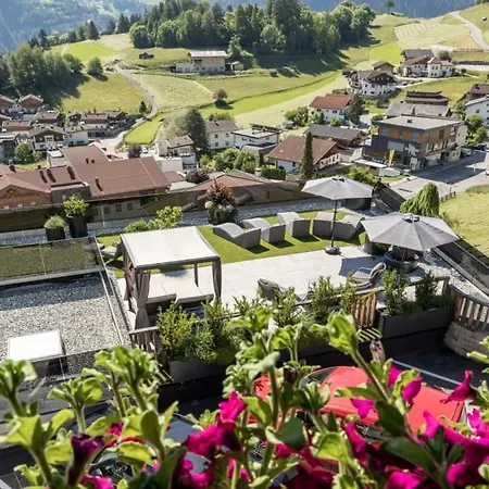 Naturlodge Ladis - Nature Lodges With Mountain Views-2