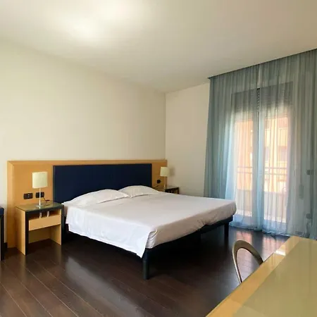 Luxury Rooms Padova Station-3