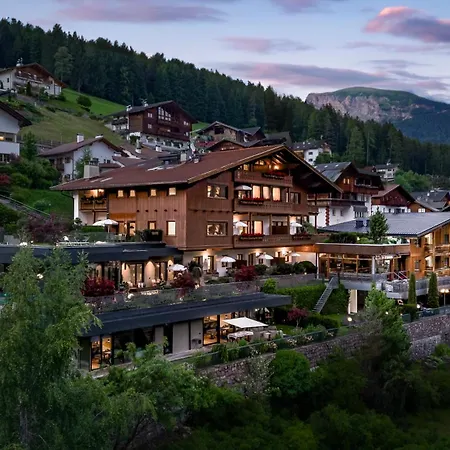 Gran Tubla Apartments Dolomites-3