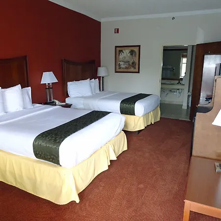 Home Town Inn & Suites-2