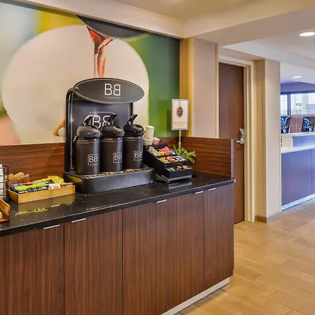 Fairfield Inn Rochester Airport-2
